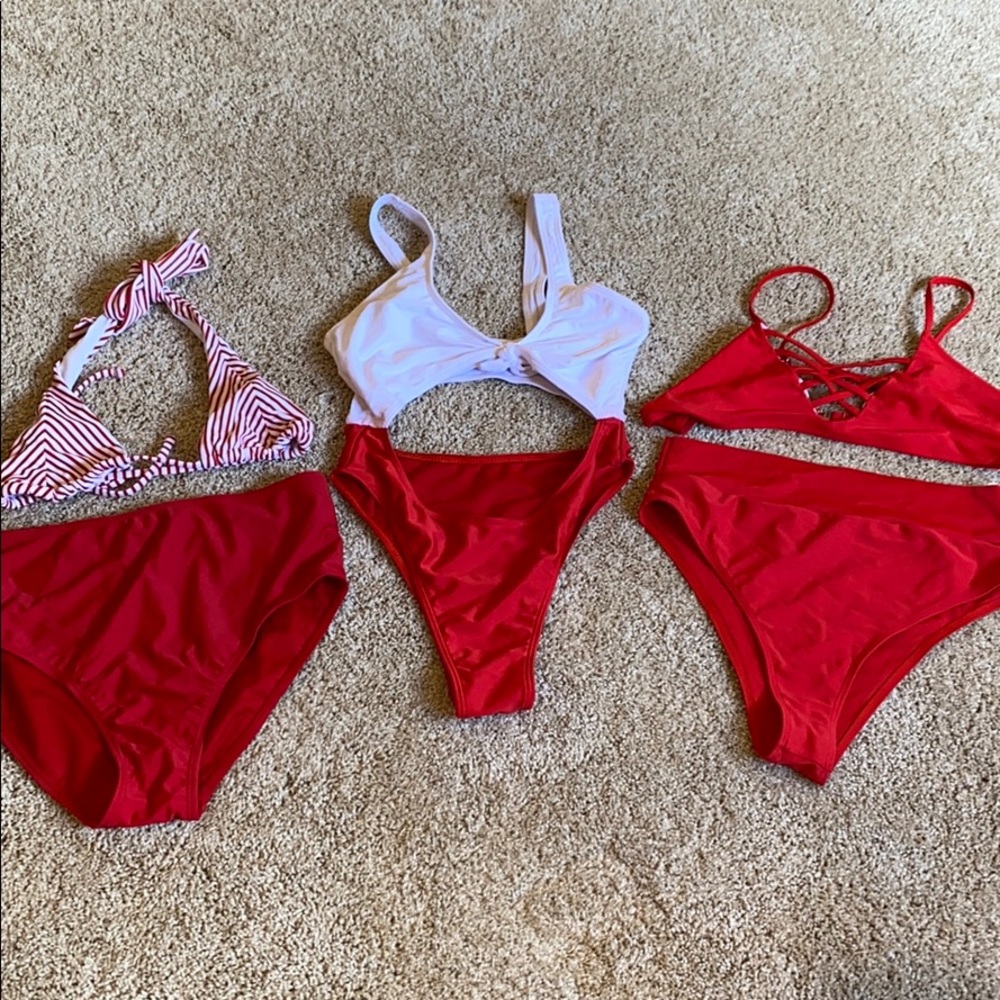 3 swimsuits!!